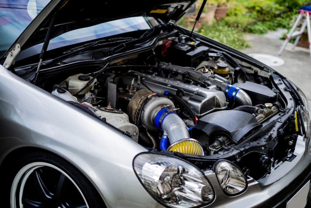 冬の車のバッテリー点検